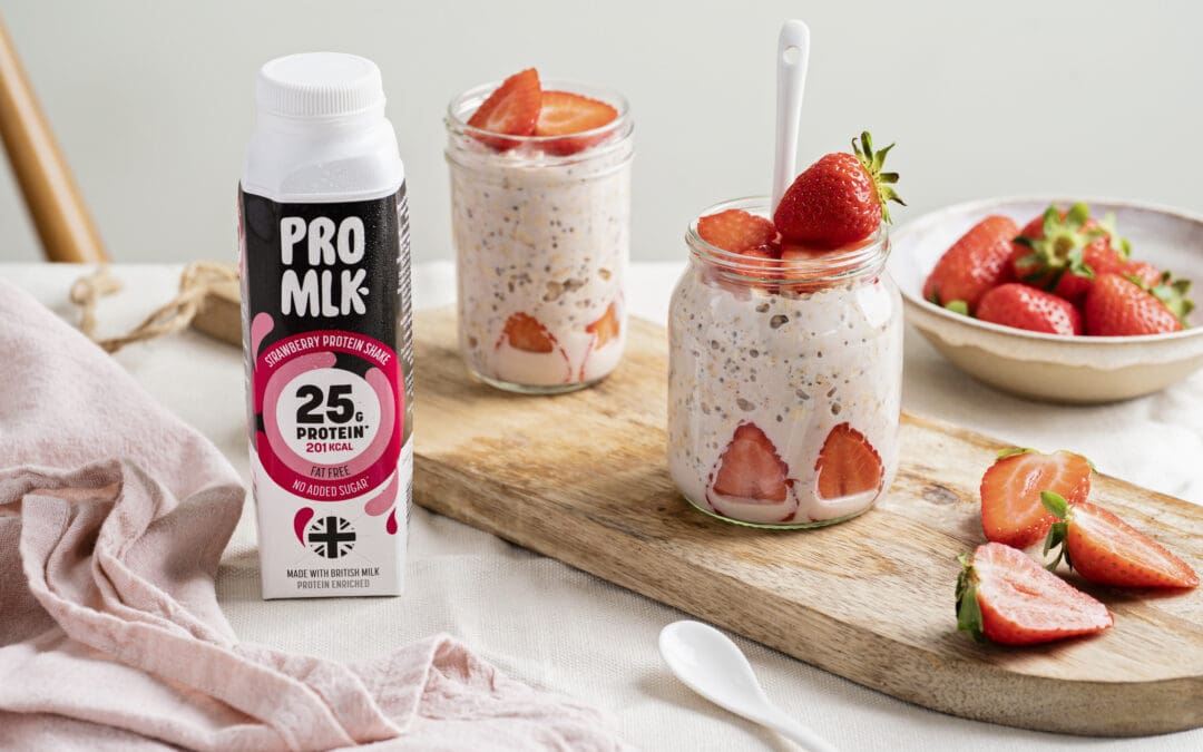 STRAWBERRY OVERNIGHT OATS